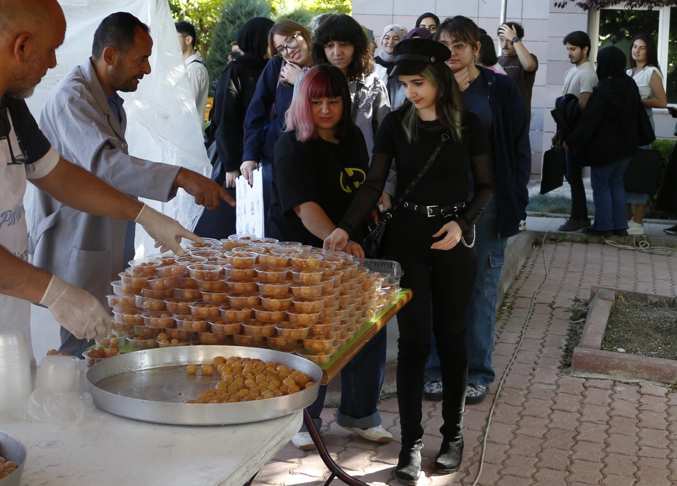 "Çook Tatlı" tatlı yiyelim tatlı konuşalım!..